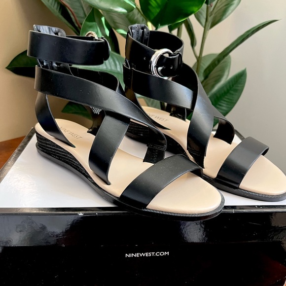 NWT Nine West Women’s Ankle Strap Leather Sandals, Sz: 7M - Picture 2 of 10
